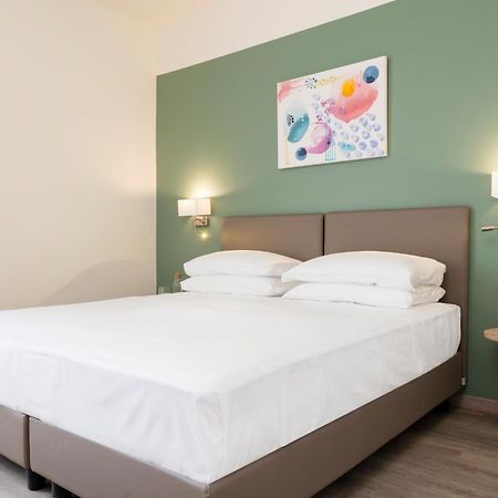 Hotel Plaza San Martino Siccomario エクステリア 写真