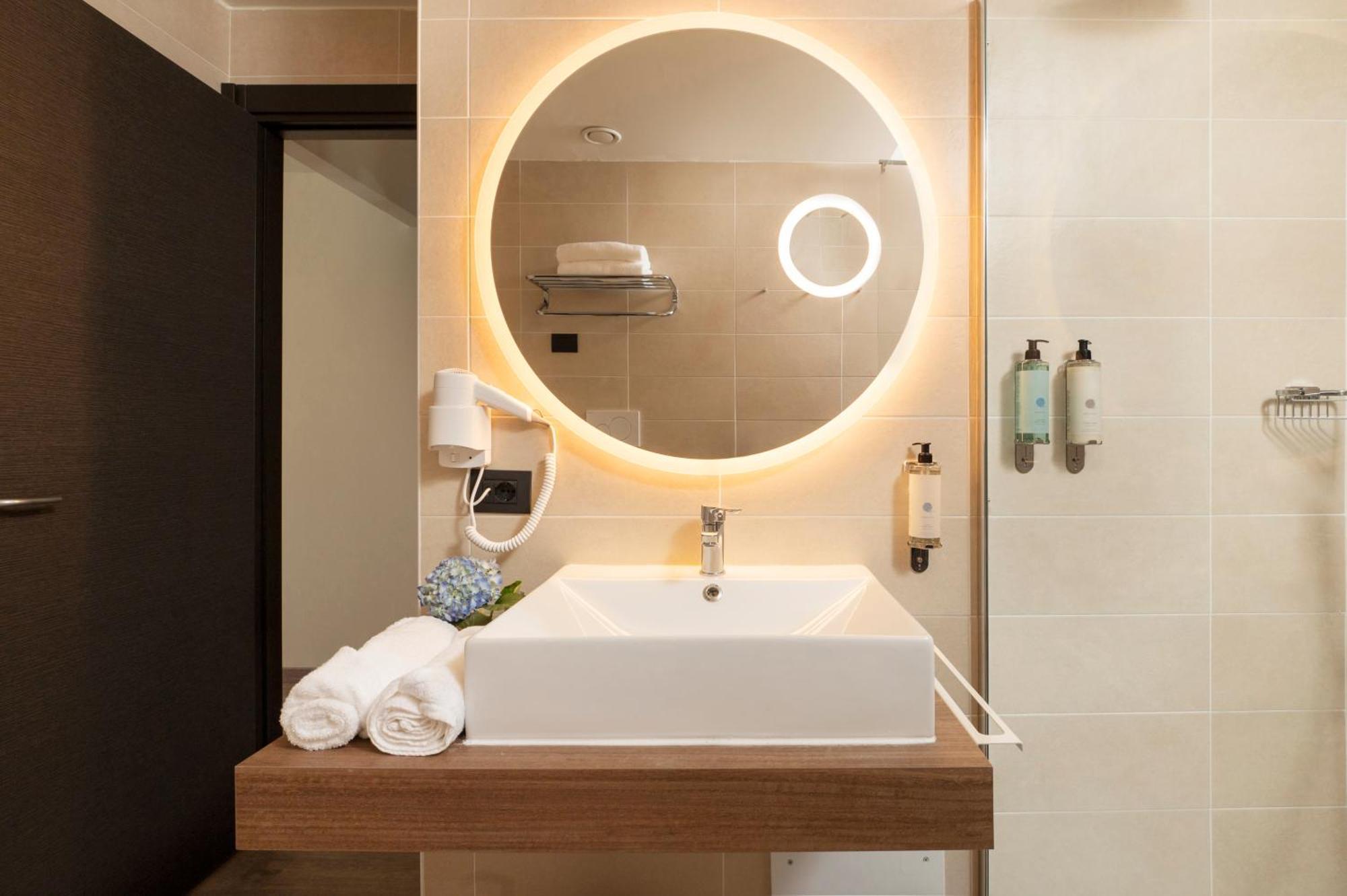 Hotel Plaza San Martino Siccomario エクステリア 写真