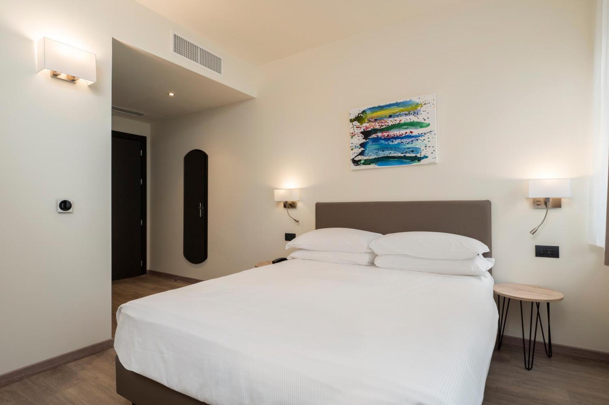 Hotel Plaza San Martino Siccomario エクステリア 写真
