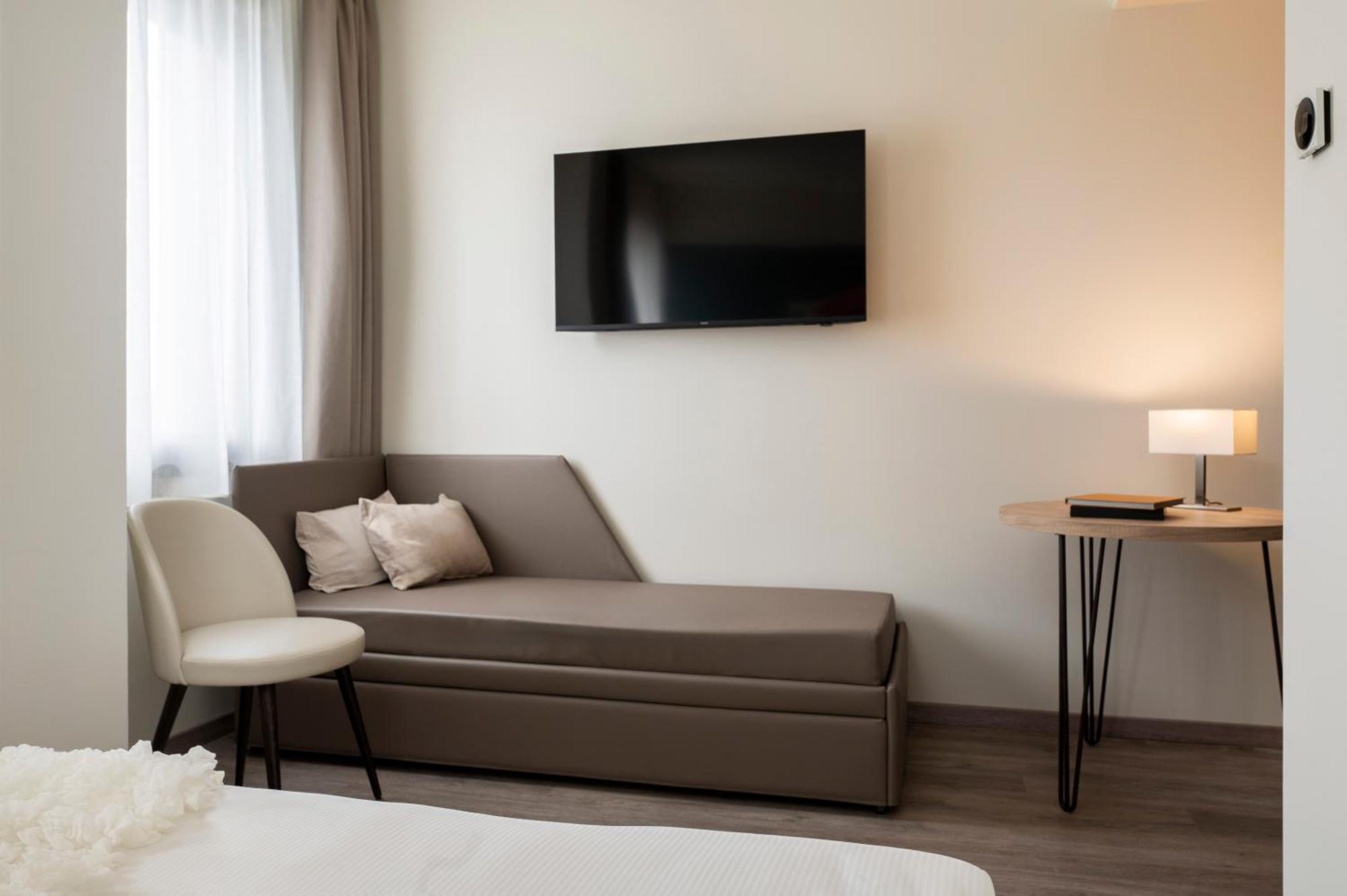 Hotel Plaza San Martino Siccomario エクステリア 写真