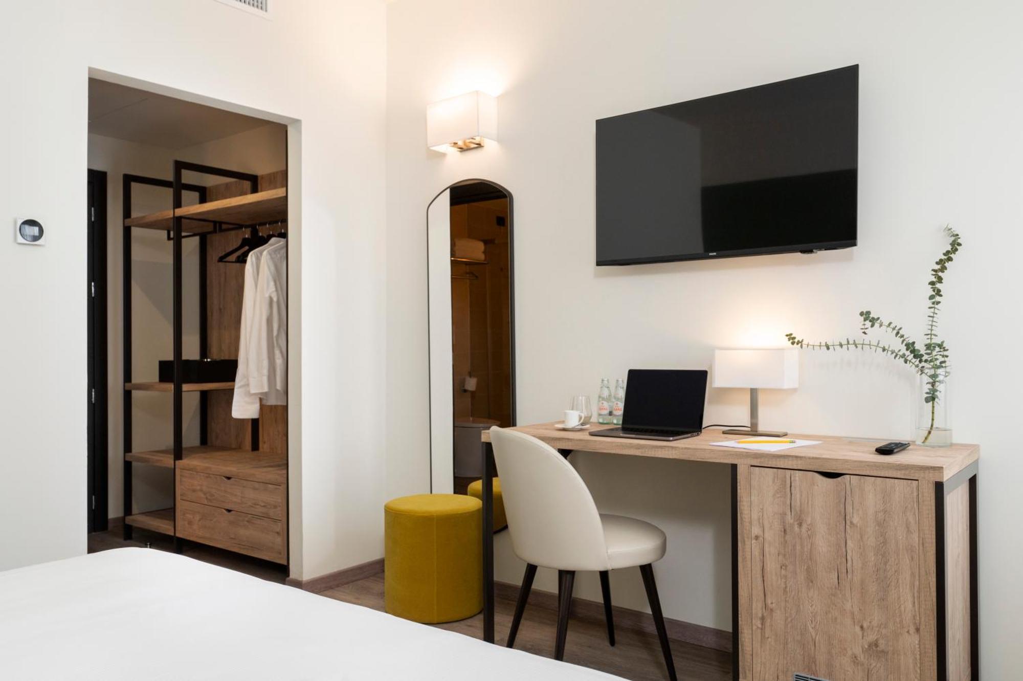 Hotel Plaza San Martino Siccomario エクステリア 写真